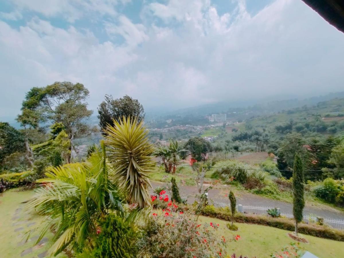Villa Santika Puncak Pass Cimacan Exterior foto