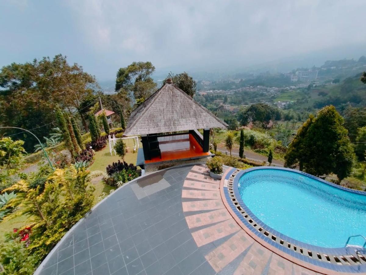 Villa Santika Puncak Pass Cimacan Exterior foto